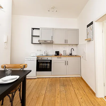 Fabelhafte Zum Wohlfuehlen Mit Junik شقة